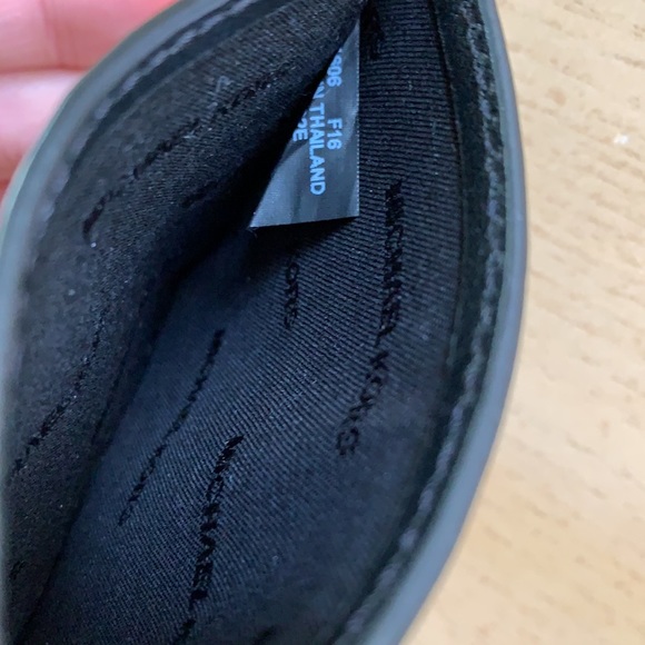 Michael Kors Card Case - Picture 5 of 10